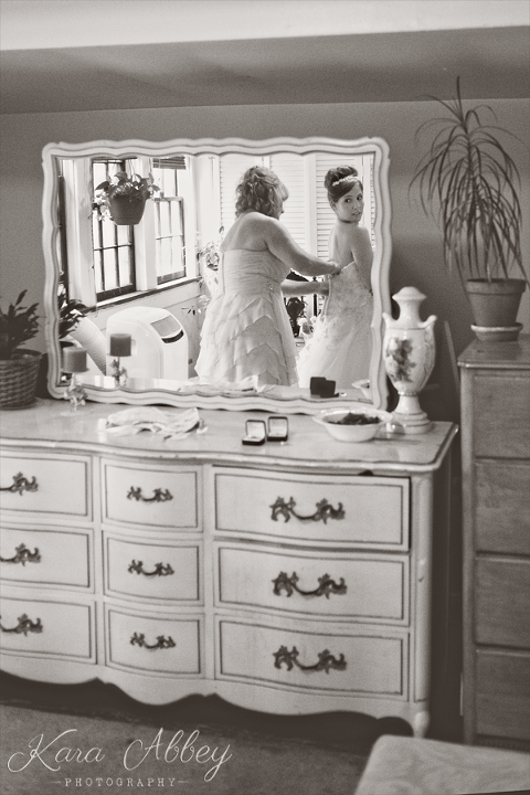 Bride Getting Ready Green Gables Jennerstown PA