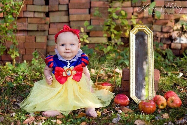 Braelynn / Snow White Costume / Child Portraiture / Irwin, PA