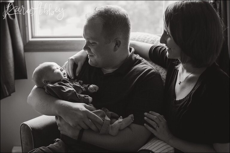 Family & Newborn Photos at Home in Owego, NY by Kara Abbey Photography in Irwin, PA