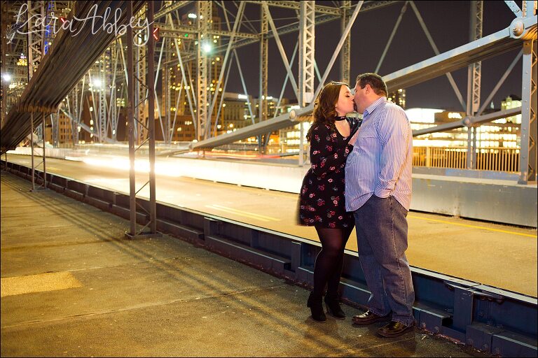 Smithfield Street Bridge Engagement Photos at Night by Pittsburgh, PA Wedding Photographer
