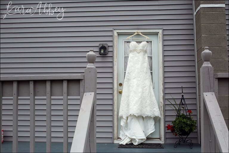 Burgundy & Navy Spring Wedding Inspiration - Bridal Details