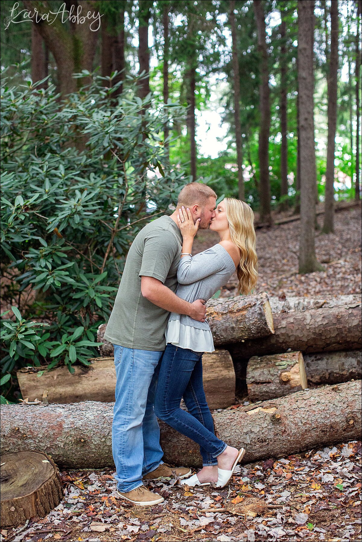 Sam & Abby / Twin Lakes Park in Greensburg, PA Engagement Session